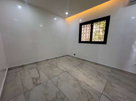 Maison à louer à Mermoz Sotrac image 9