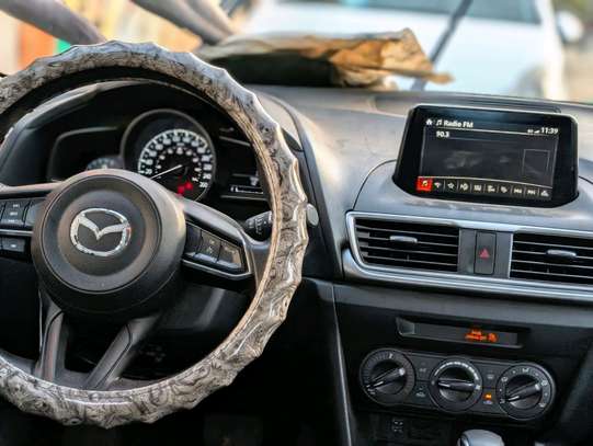 Mazda 3 2018 image 7