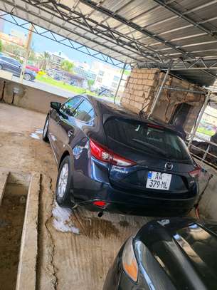Mazda 3 image 10