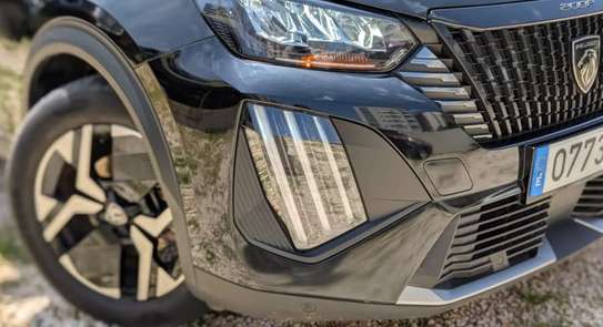 PEUGEOT 2008 DE 2025 (sous douane) image 9