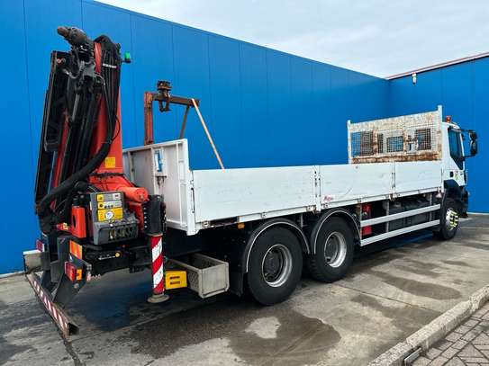 CAMION PORTEUR GRUE IVECO TRAKKER image 13