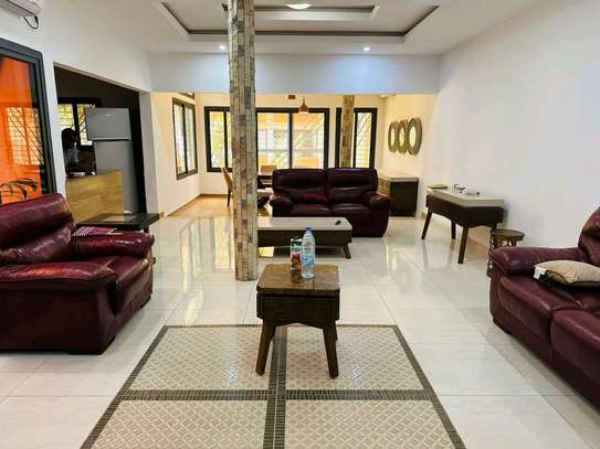 Villa a louer aux Almadies image 3