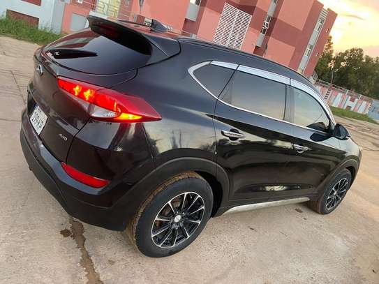 HYUNDAI TUCSON 2016 image 4