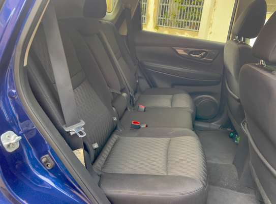 Nissan Rogue image 10