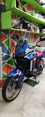 A vendre Honda Africa Twin 1100cm3  manuel image 12