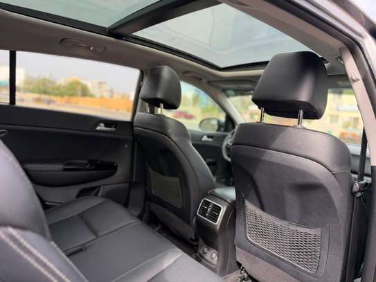 KIA sportage limited image 8
