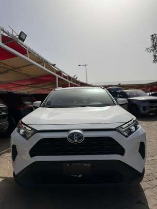 TOYOTA Rav4 2025 image 9