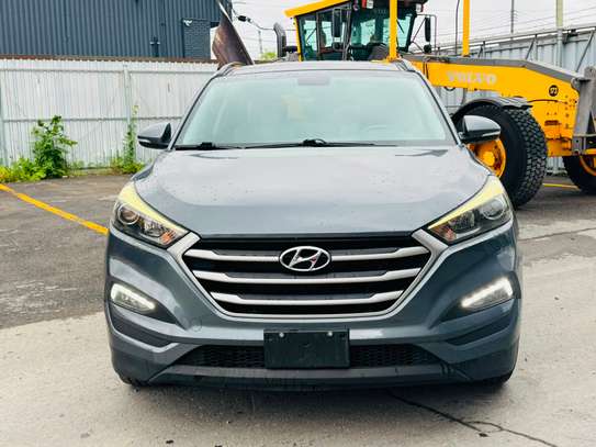Hyundai tucsob 2017 image 2