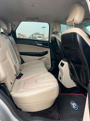 Ford Edge titanium image 9
