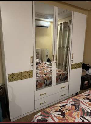 ARMOIRE 4 BATTANTS (Bois Laminé) image 4