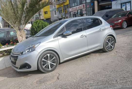 Peugeot 208 2017 image 3