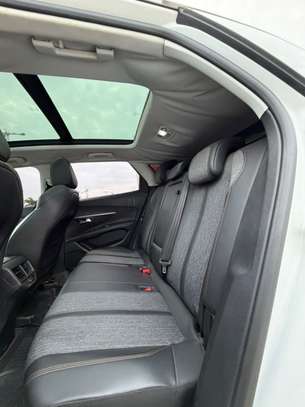 Peugeot 3008 image 9