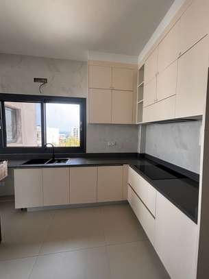 APPARTEMENT LUXUEUR image 9
