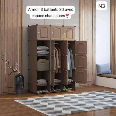 Armoire de rangement 3 battants en plastique image 3