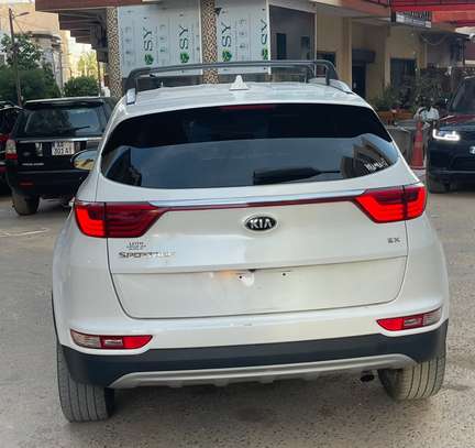 KIA SPORTAGE 2019 image 2