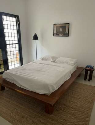 Appartement meublé rdc NGOR image 8