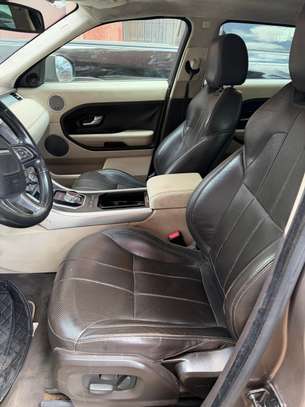 Range Rover évoque image 7