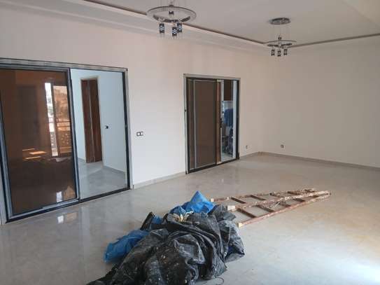 Un appartement f4 à louer à Ouakam image 5