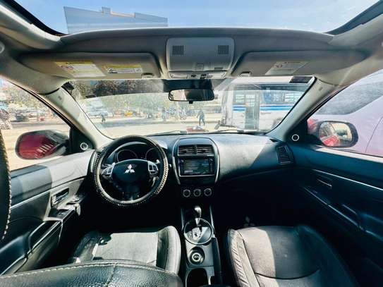 Mitsubishi RVR image 10