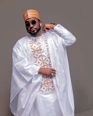 Boubou homme blanc brodé taille unique léger image 2