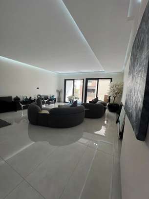 APPARTEMENT F5 À VENDRE – OUAKAM image 4