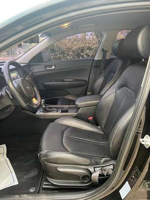 KIA K5 image 9