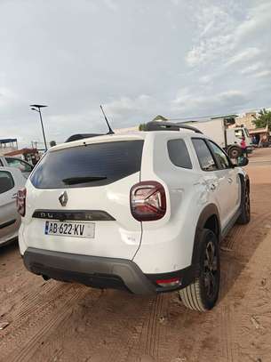 Renault Duster 4x4 Blanc SUV ANNEE 2019 image 11