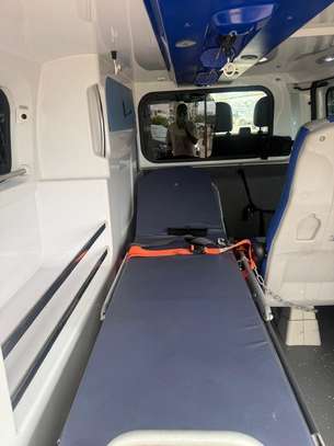 Ambulance image 7