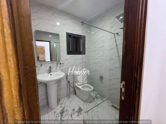 Appartement à louer à Mermoz image 9