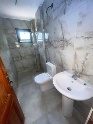 APPARTEMENT F4 AUX ALMADIES-RECASEMENT image 13