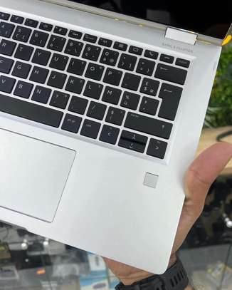Hp Elitebook 1030 G2 image 2