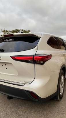 Toyota Highlander 2023 4cylindre 7places image 12
