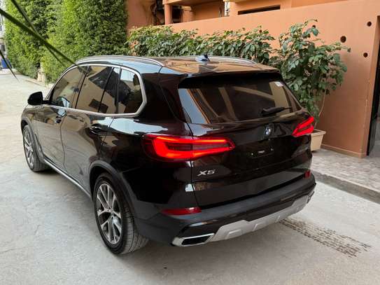 BMW X5 _2020 image 9