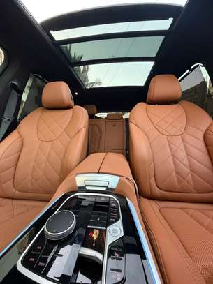 BMW X5 2025 image 2