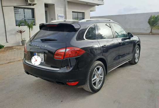 Porsche Cayenne 1014 image 3