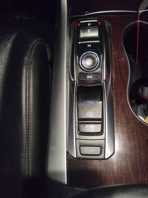 Acura TLX image 5