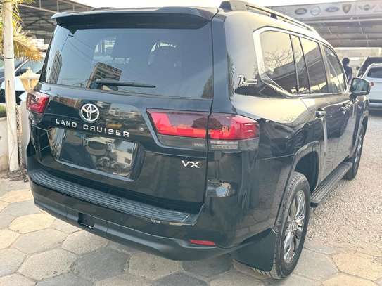 Toyota land cruiser VX image 5