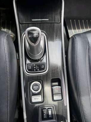 Mitsubishi outlander Phev image 4