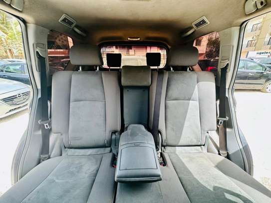 Toyota Land Cruiser Prado 60th image 11