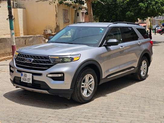Ford explorer xlt 4×4 2023 image 9