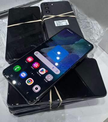 Samsung Galaxie S21 FE image 3