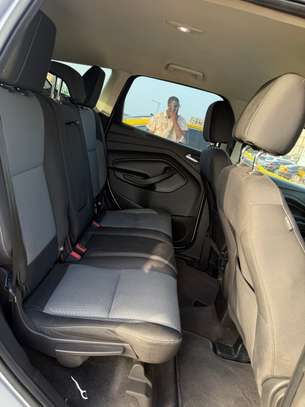 Ford Escape se image 10