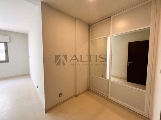 APPARTEMENT F4 À LOUER - MERMOZ image 5