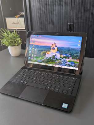 Razer blade i7 7th gen 2.9ghz /16gb ram /SSD nvme 512gb image 3