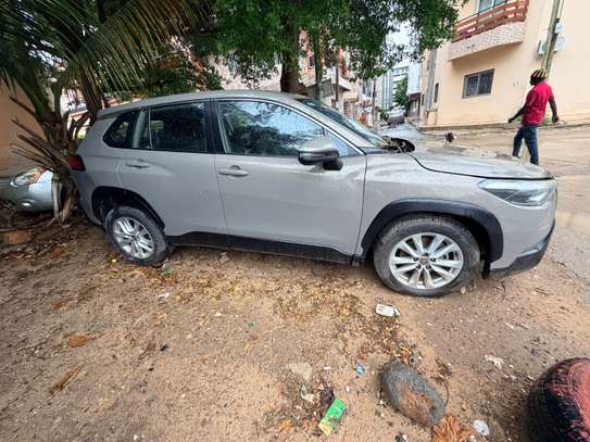 Toyota corolla cross image 4