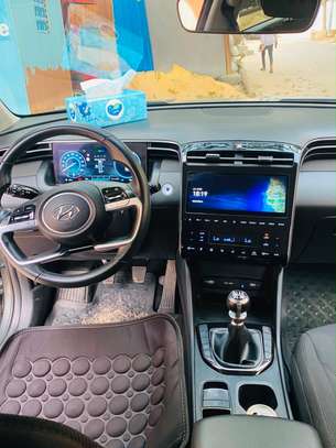 Hyundia Tucson image 8