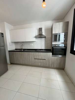 Appartement F4  à louer au Point  E image 7