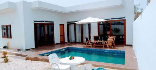VILLA MEUBLÉE PISCINE TOUBAB DIALAW image 5