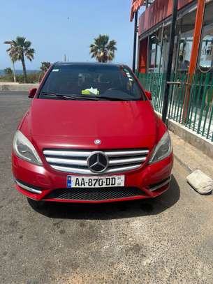 VENTE - MERCEDES- B250 image 2