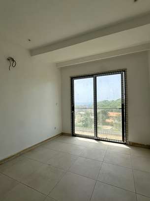 APPARTEMENT F3 A VENDRE AUX MAMELLES AVEC VUE MER image 13